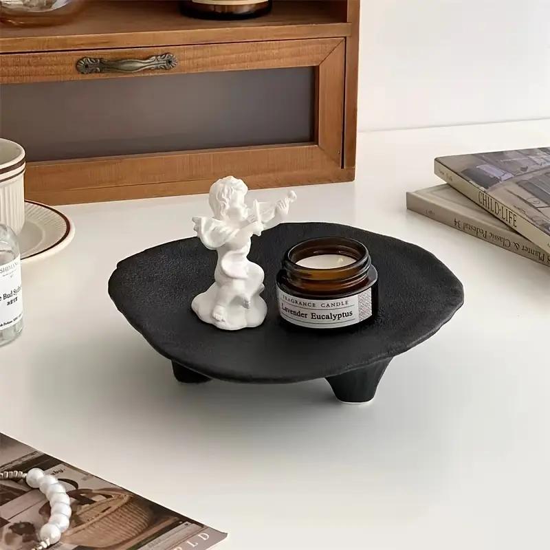 Creative Ceramic Jewelry Tray with Unique Three-Legged Artistic Design Multifunctional Oval Desktop Accessory Tray