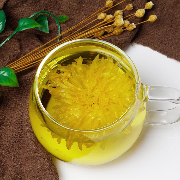 Чай «Золотая шелковая хризантема» с ягодами годжи, жимолостью и плодами хризантемы