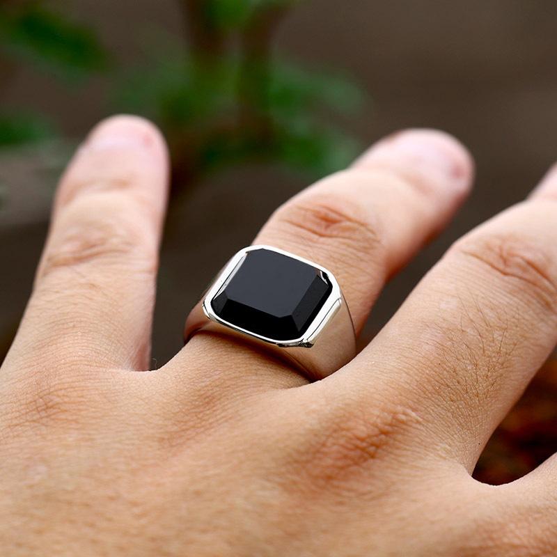Fashionable Retro Domineering Men's Simple Square Black Agate Punk Hip-hop Street Silver Ring