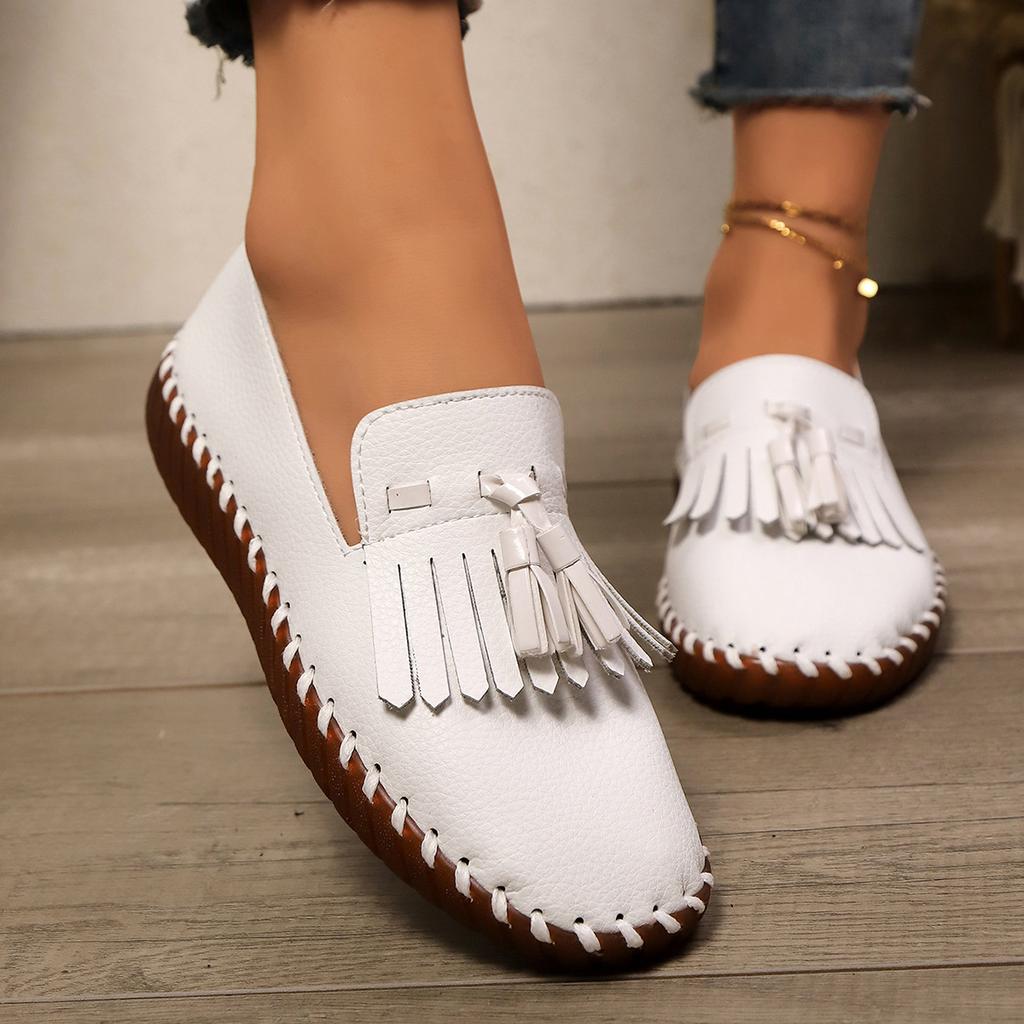Модные лоферы с кисточками, подошва ручной работы, круглый носок, повседневные одинарные туфли, женские туфли на мягкой подошве, однотонные, на одной педали, большого размера