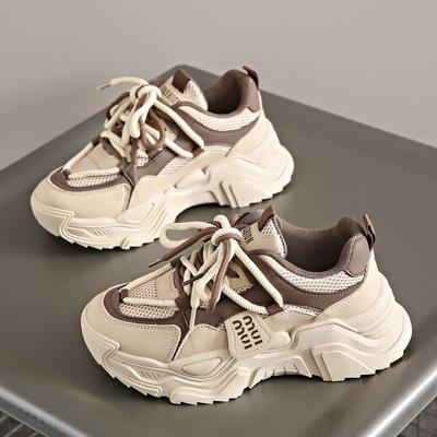 Кроссовки женские весна 2025 новые сетчатые дышащие сетчатые туфли легкая мягкая подошва маленькая толстая подошва увеличивающие рост кроссовки папины