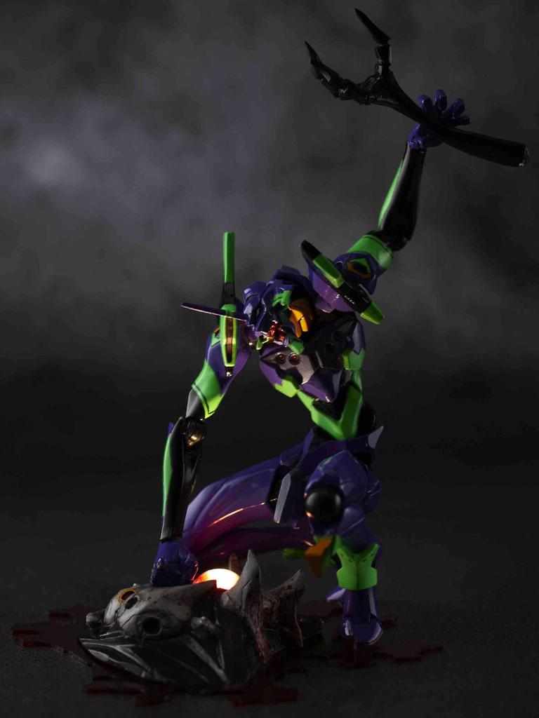 Revoltech Yamaguchi Evangelion Evolution Evangelion Unit 01 № 100 (первое производство)