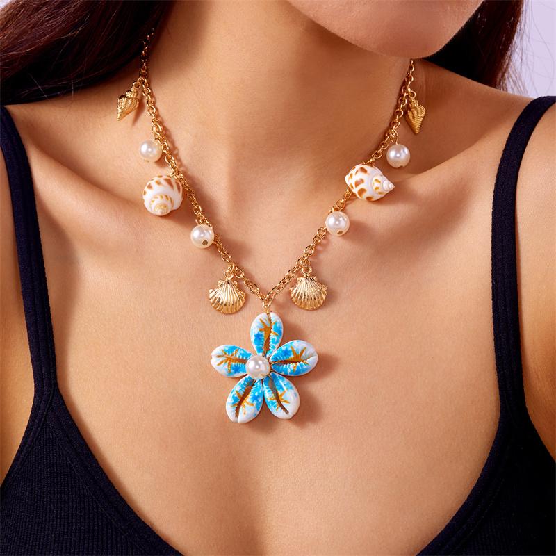 Summer Ocean Style Shell Flower Pendant Necklace for Women Vintage Gold Color Clavicle Chain Choker Beach Vacation Jewelry Gift