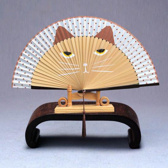 Мультяшный кот складной веер в японском стиле деревянный ручной веер