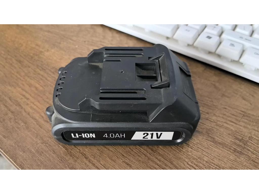 Краскораспылитель с литиевой аккумуляторной батареей 18 В: Портативный электрический краскопульт для стен и латексной краски