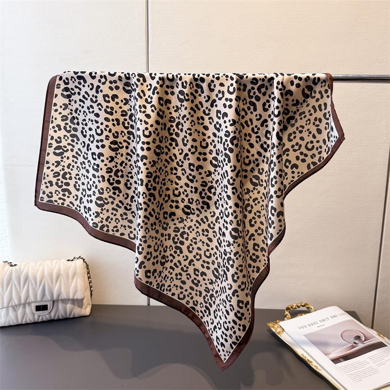 Fashion Leopard Print Square Scarf Women'S Satin Scarves Casual Decoration Small Shawl Luxury Headband Bandana