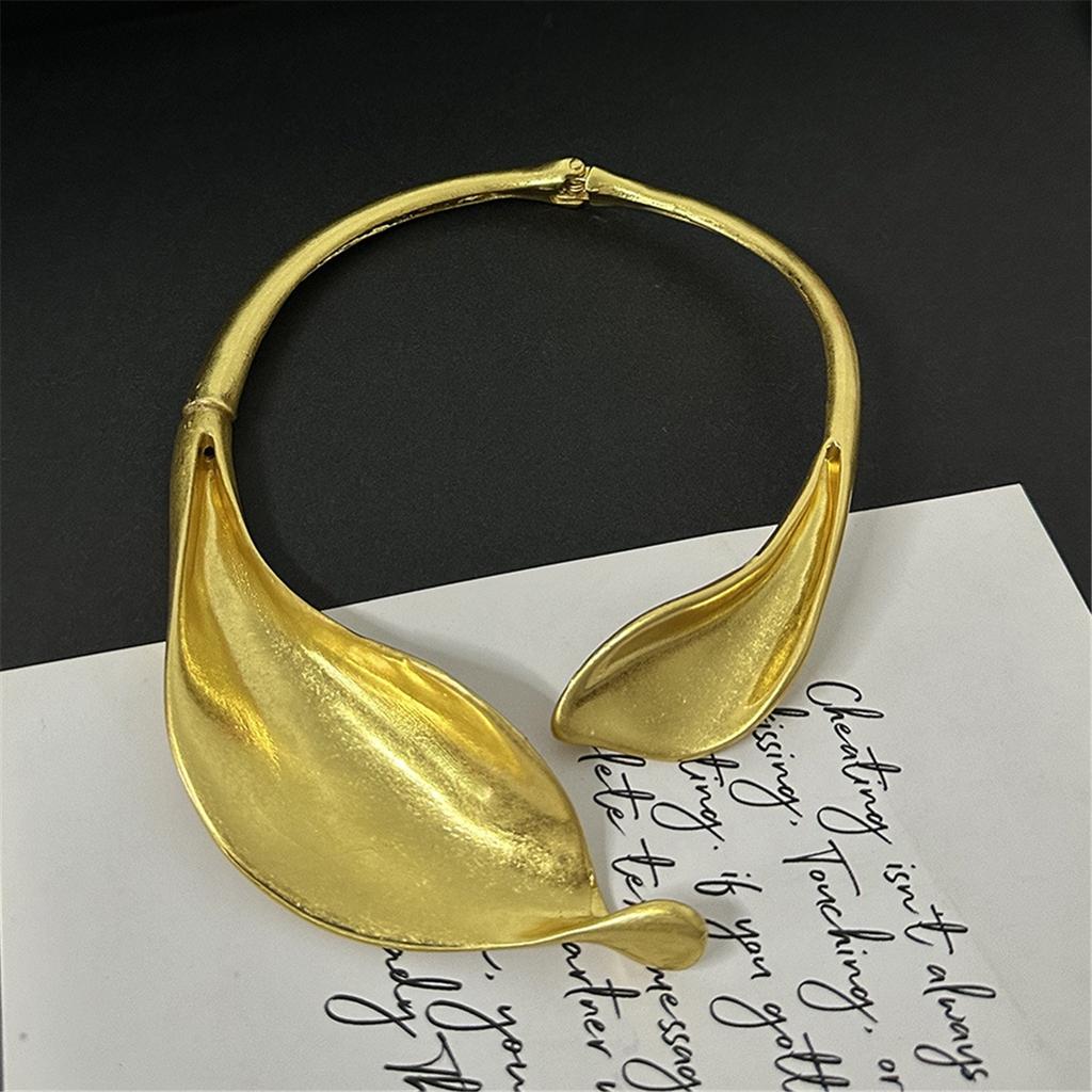 Tooxika Летнее Новое Нишевое Персонализированное Золотое Ожерелье-Воротник с Листьями и Цветами, Преувеличенное Фанковое Ожерелье Открытого Типа с Высоким Чувством