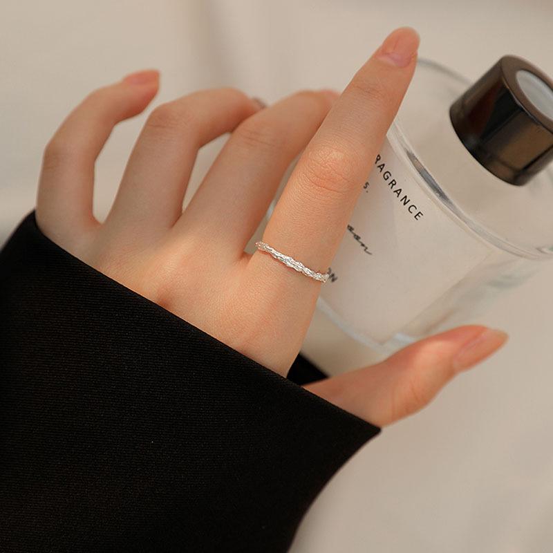 Изысканное золотое разомкнутое кольцо: Японский и корейский стиль, тонкое кольцо с бриллиантами, штабелируемые и элегантные украшения для пальцев