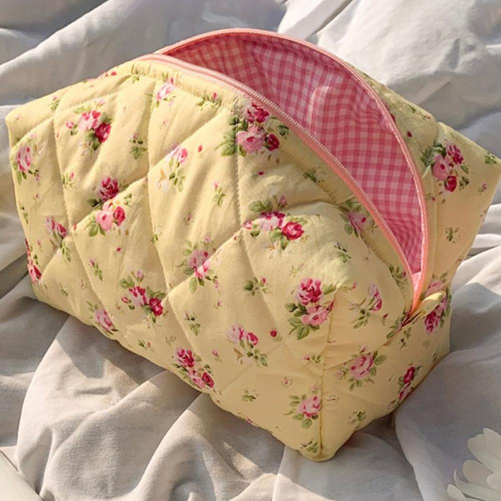 Cute Floral Travel Makeup Pouch Large Quilted Makeup Organizer Storage Bag with Zipper Skincare Bag Soft for Women and Girls