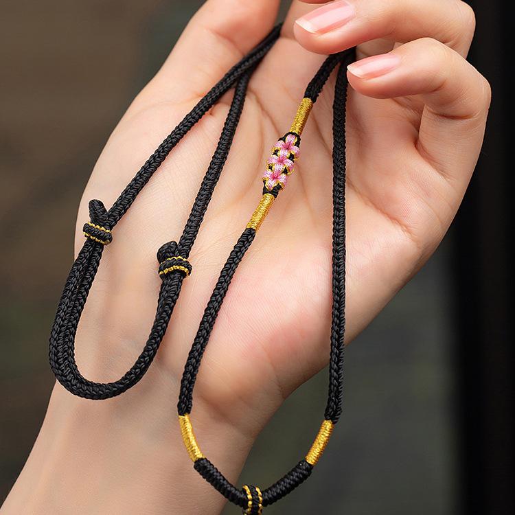 Премиальное ожерелье-узел «Цветок персика» ручной работы на веревке с акцентом из нефрита