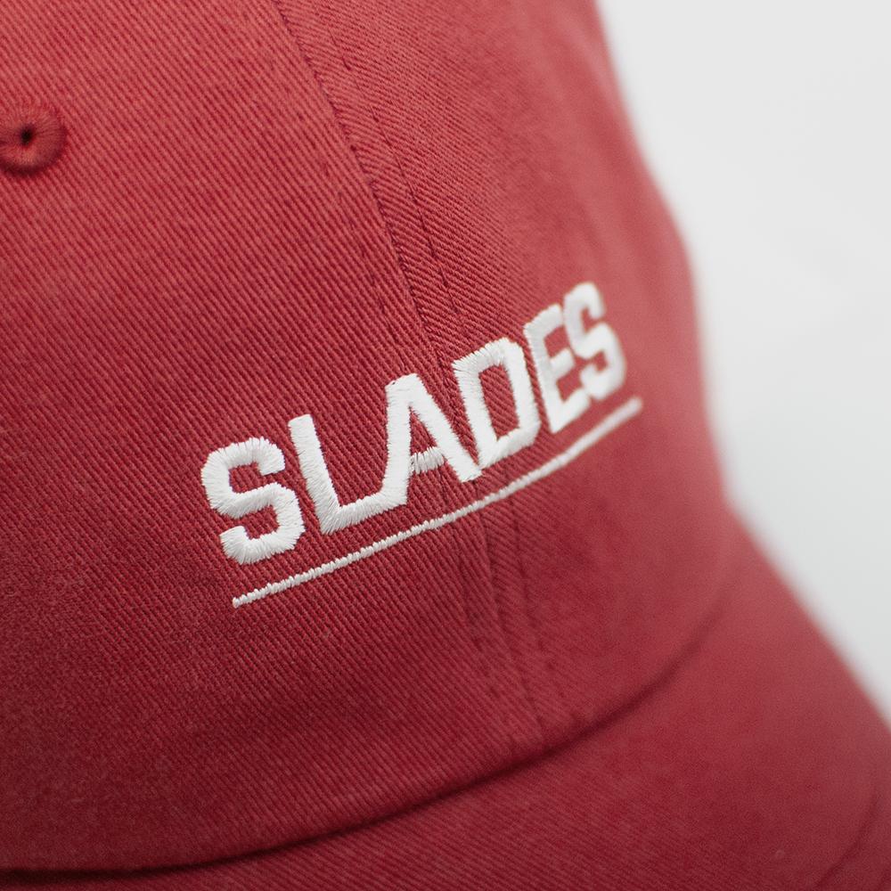Кепка с вышитым логотипом SLDS Fjr X Slades (красный)