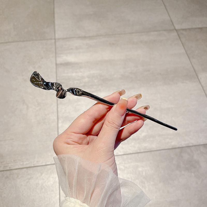 Elegant Hanfu Flower Hairpin: High-End Tassel Step Shake for Updo