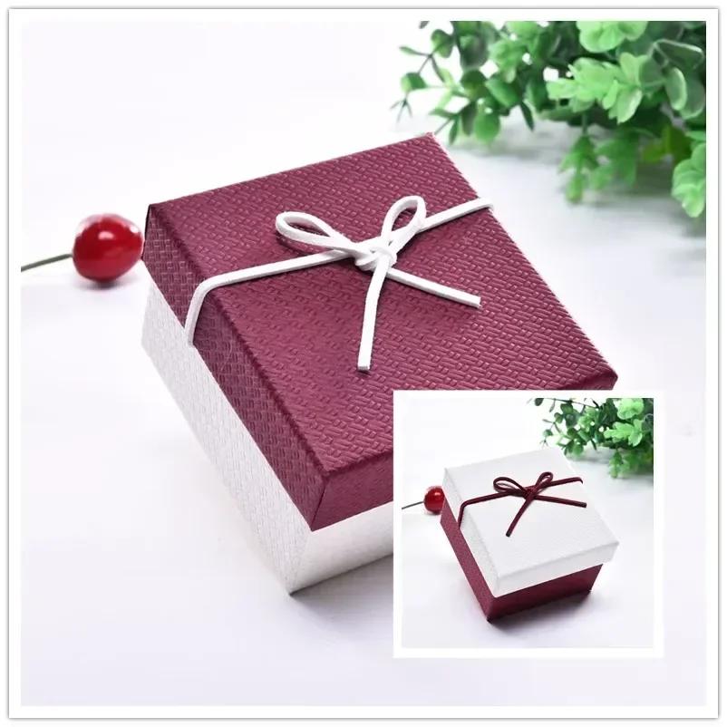 Органайзеры для ювелирных изделий Хранение Подарочные коробки для серег Браслетов Ожерелий Европейская шкатулка для ювелирных изделий Принцесса Высококачественная Кольцо Часы Сумки