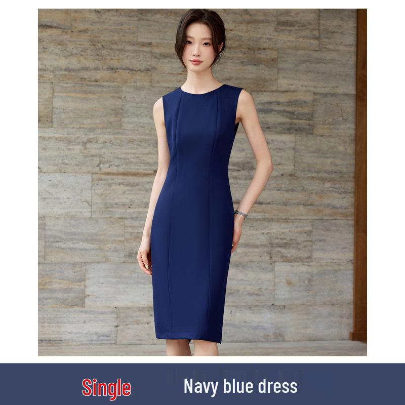 Профессиональный костюм-двойка для бизнеса или салонной носки