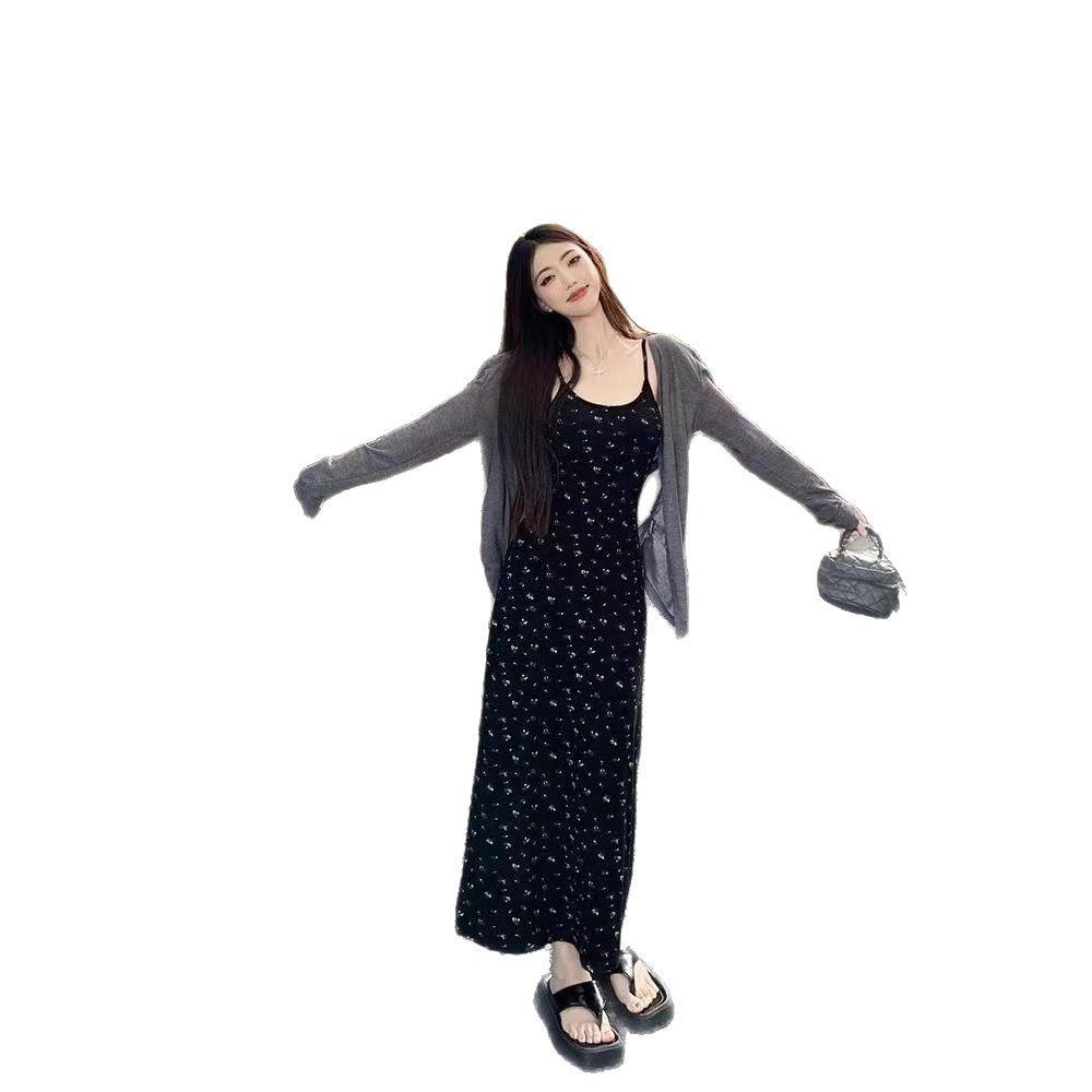 2025 Французский стиль Цветочный принт Приталенное Черное Летнее Платье с Регулируемыми Бретелями