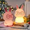 Теплый свет, уход за глазами, забавный кролик, ночник, прикоснитесь к нему, чтобы загореться, мягкий силикон, который можно нажать, мультяшный декоративный свет, снятие стресса
