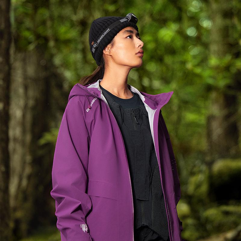 Li Ning CF Su Wan Long Jia Series однотонная куртка с капюшоном для пешего туризма, водонепроницаемая ветрозащитная куртка унисекс, космически-фиолетовая AEMU047-2