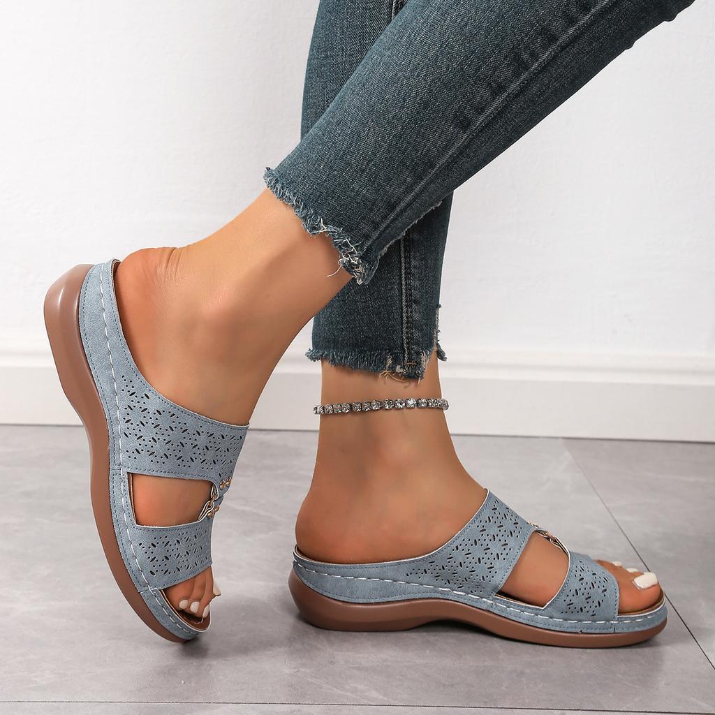 Лето 2025 новые женские туфли для внешней торговли Amazon, полые сандалии со стразами на танкетке большого размера, женские шлепанцы