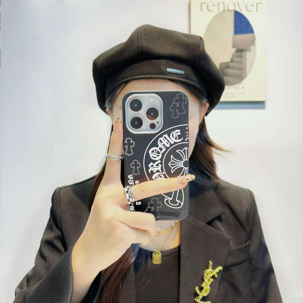 Мягкий защитный чехол Tide Cross с текстурой кожи для Apple 16 Pro Max & 15 Pro, дизайн Chrome Hearts