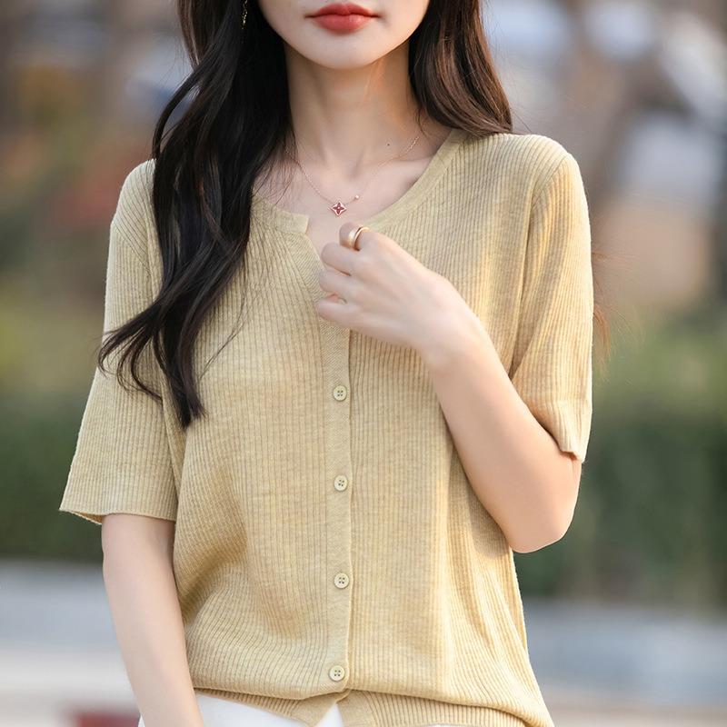 Women's Spring and Summer New Thin Short-sleeved Worsted Soft Knit Cardigan T-shirt Open Collar Small Shirt