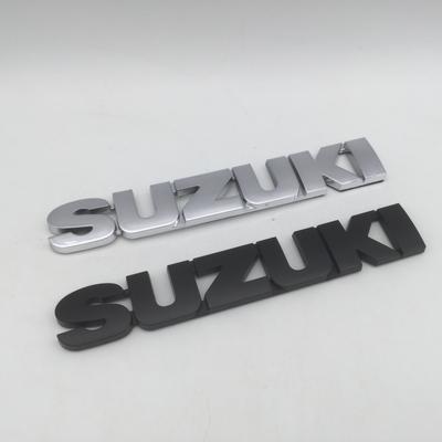 1 шт. ABS серебристый/черный для автомобиля Suzuki Буквы Наклейки на задний багажник Значок-эмблема Боковая наклейка на крыло Стикер-наклейка Аксессуары для стайлинга D1D
