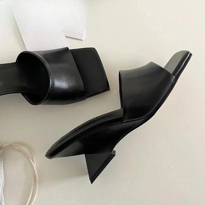 Модные летние модные шлепанцы Бренд Женские шлепанцы на танкетке Элегантные шлепанцы с квадратным носком Слипоны Женские сандалии Уличная обувь для платья