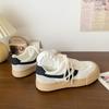 Белые кроссовки на платформе в гонконгском стиле женские 2025 новые студенческие универсальные оригинальные нишевые кеды шикарные ретро моральные тренировочные туфли