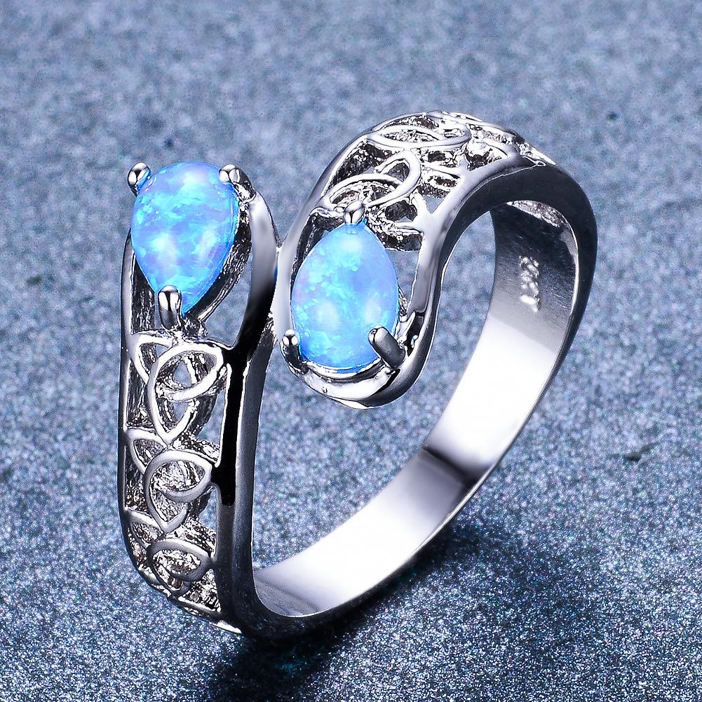 New Fashionable Double Waterdrop Shaped Hollow Pattern Ring with Simple Style for Daily Use