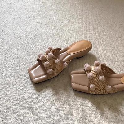 Модные плетеные тапочки Женские Новая летняя мода Уличная обувь Квадратный носок Плетение из соломы Легкие шлепанцы для выхода