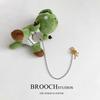 Cute Plush Dinosaur Brooch With Chain Cartoon Animal Brooch Pin Creative Clothing Accessory For Sweater Coat Backpack Gift Funny