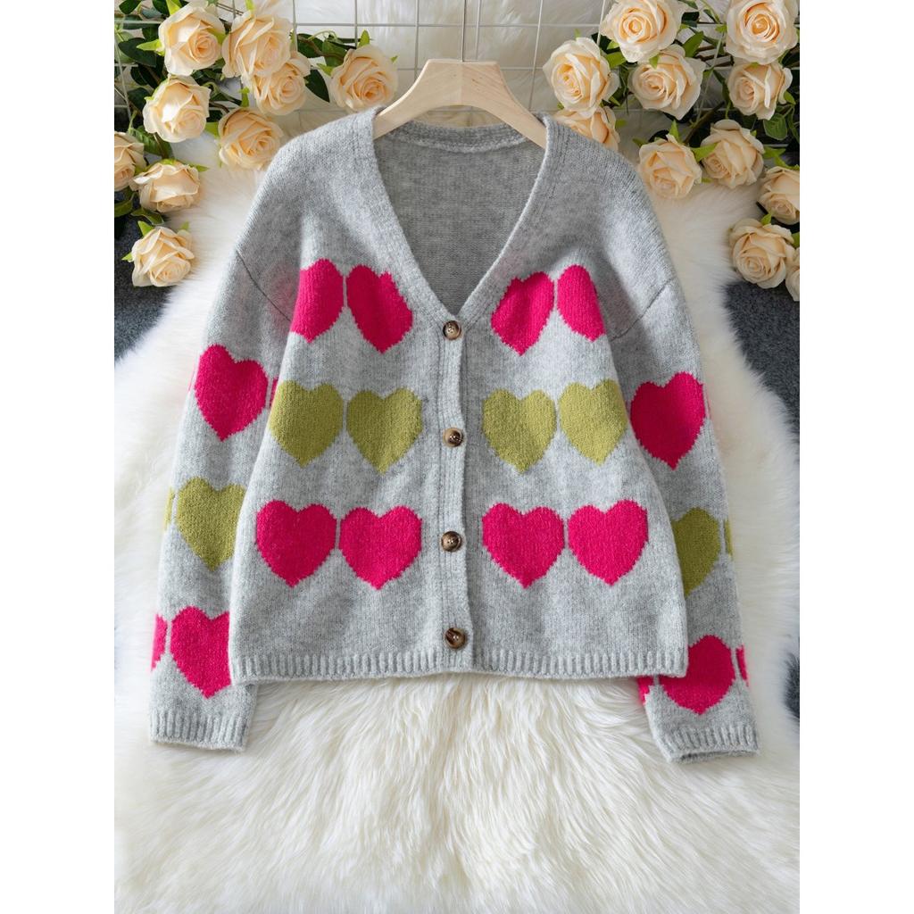 Autumn and Winter Women's Elegant V-neck Button Knit Sweater with Sweet Heart Pattern Contrasting Color Knit Cardigan Sweater for Women