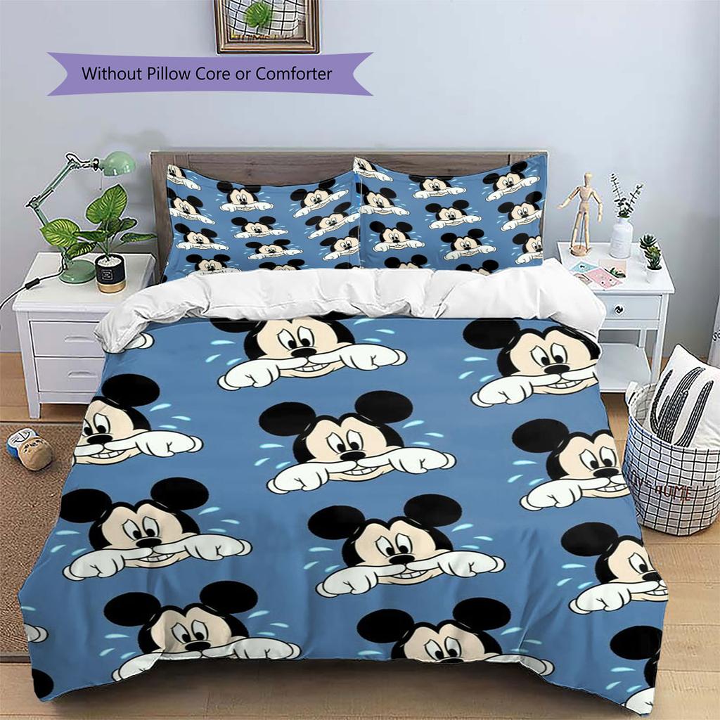 Fun and Quirky Mickey Mouse Themed Print Bedding Set, Comfortable and Warm, The Perfect Choice To Decorate A Child's Bedroom.