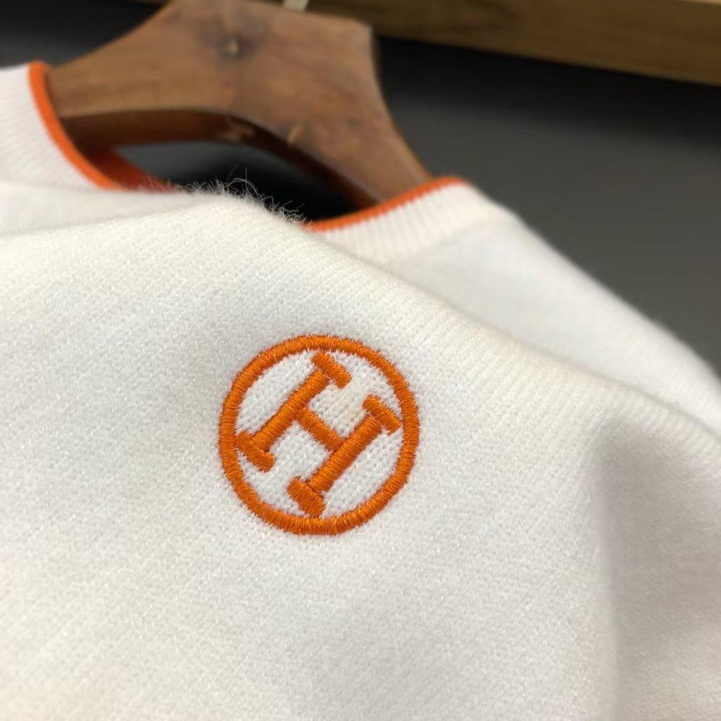 Модный вязаный свитер с вышивкой на груди: Унисекс, Круглый вырез, Теплый и универсальный для осени/зимы.