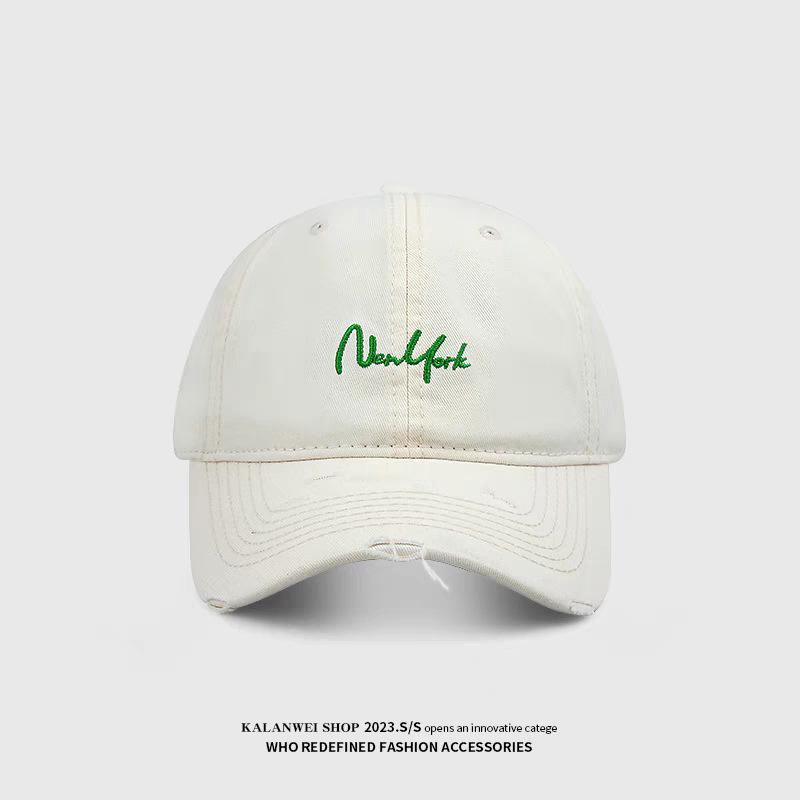 Women's cap with small holes that makes the face look smaller2026New wide-brimmed baseball cap that covers cheekbones, has a deep crown, and is