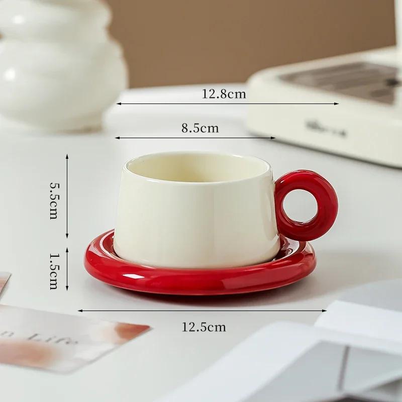 Высококачественные керамические кофейные чашки для свадьбы, домашний набор чашек для послеобеденного чая, легкие кружки для завтрака в отеле класса люкс, праздничные подарки