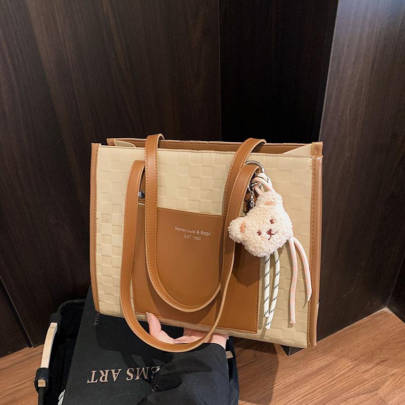 Сумка премиум-класса большой вместимости женская новая весенне-летняя сумка на плечо/подмышку повседневная дорожная сумка-тоут