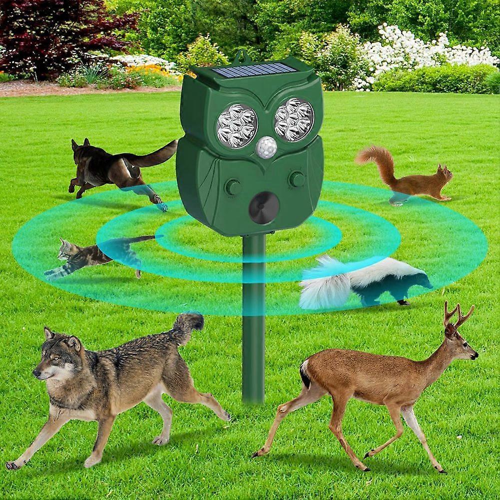 Ultrasonic Animal Repeller,Motion Detection LED Flash Light,Solar Animal Repellent for Dog Fox Rabbit Raccoon Squirrel