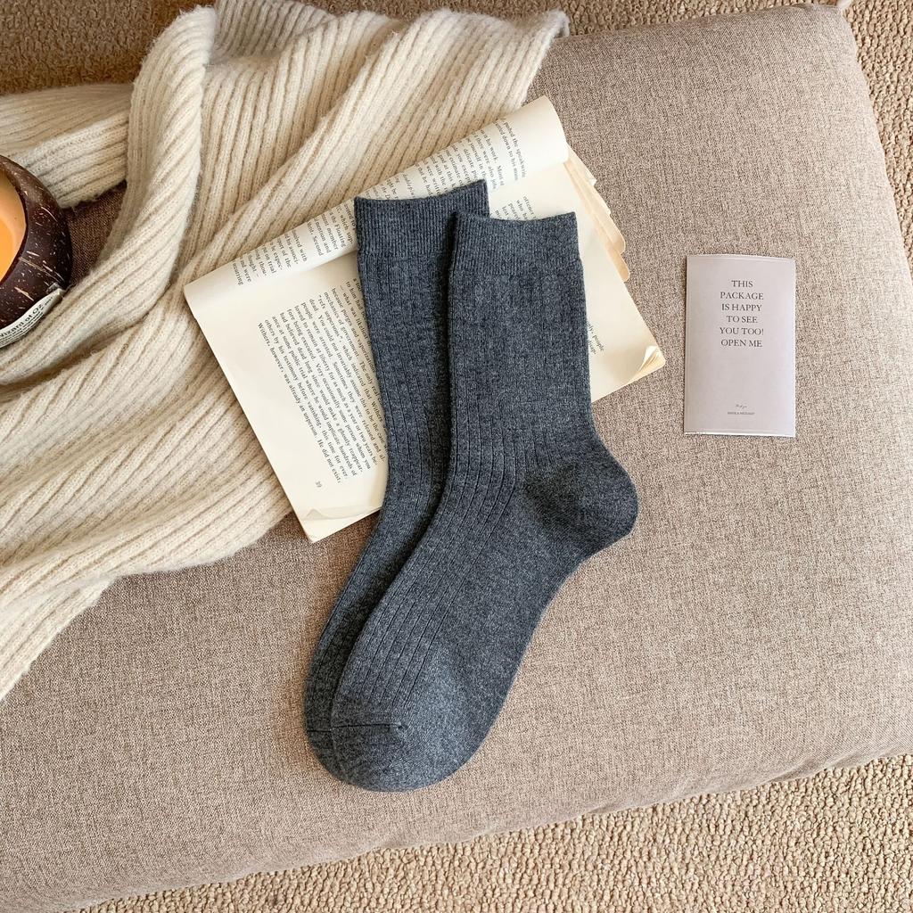 Носки Темно-красные с Лошадью Сезон Двухигольная Вышивка Свадьба Новый год 2026 Год Лошади Носки