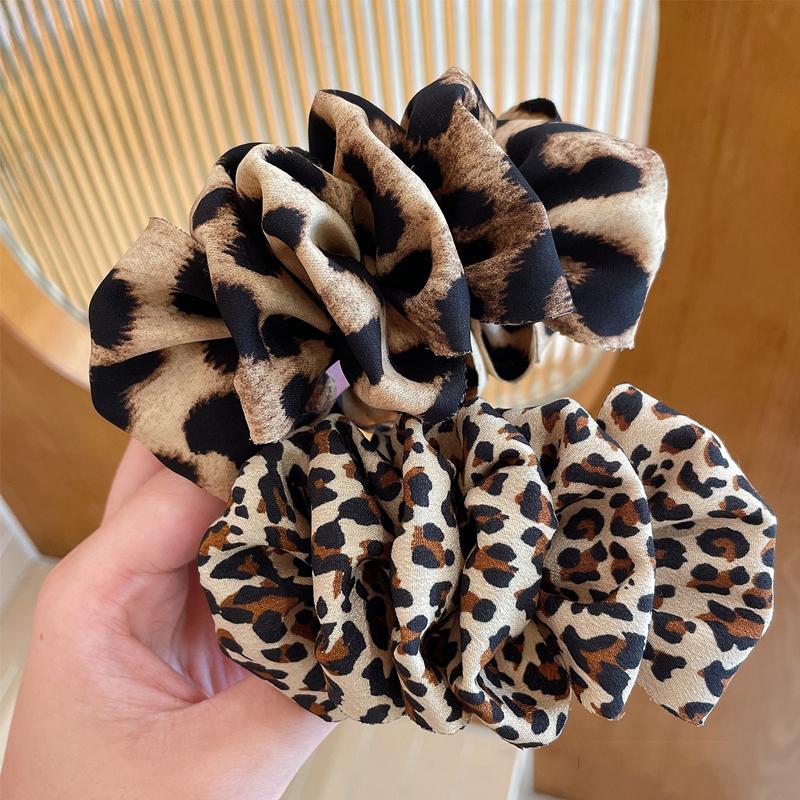 1/3pcs Retro Pleated Leopard Hairclip for Women Elegant Banana Clip Fashion Girls Versatile for Everyday Wear Hair Clamp