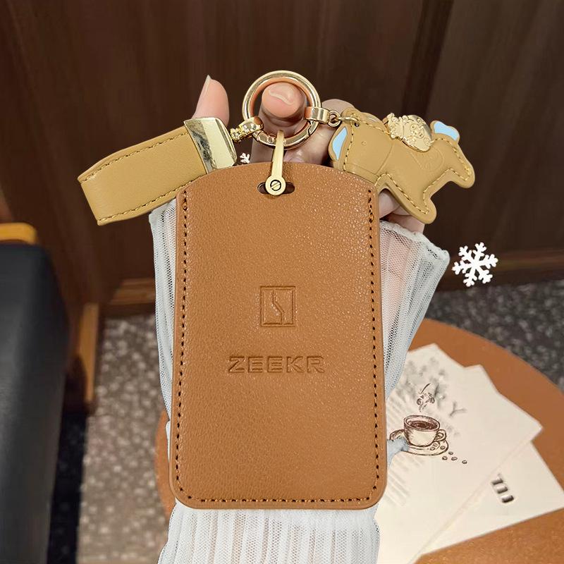 Кожаный чехол-брелок NFC для Zeekr 001/009 - Премиальный держатель для карт для электромобилей