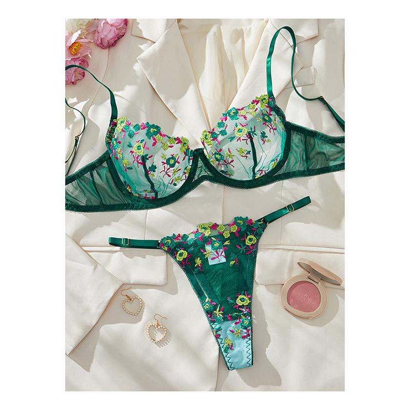 Французский кружевной комплект нижнего белья с вышивкой в виде цветов: Сексуальный и Привлекательный Дизайн в Наличии