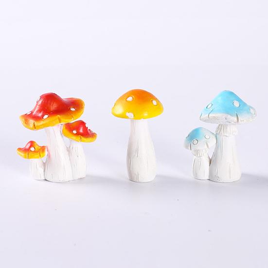 Desktop Ornament Realistic Looking Creative Shape Resin Mini Artificial Mushroom Statue Garden Figurine for Home