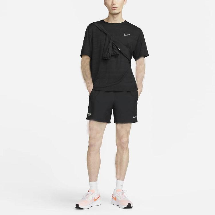 Nike T Shirts Men's Black Crew Neck Moderate Straight Fit DZ4659-010