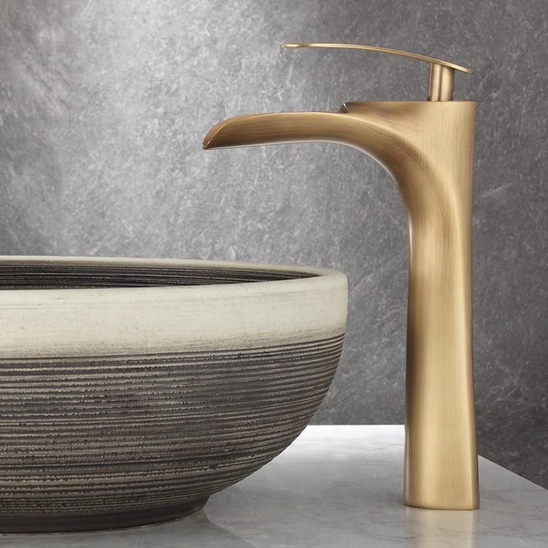 Антикварный бронзовый смеситель для ванной комнаты, латунные смесители для раковины, смеситель для раковины с горячей и холодной водой, смеситель для раковины на бортике, смеситель для туалета, водопроводный кран