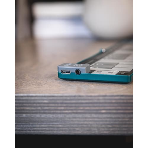 KORG nanoKEY Fold MIDI Keyboard, 25 Keys, Compact, Controller, DTM, USB, Pass-Powered, Includes Plug-ins, Black (NANOKEY-FD BK)