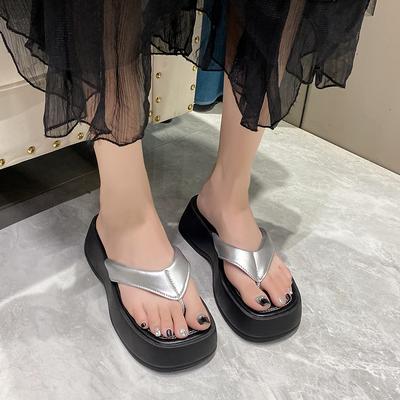 Шлепанцы на танкетке женские летние новые простые шлепанцы с носком обувь маффин толстая подошва повседневные крутые шлепанцы