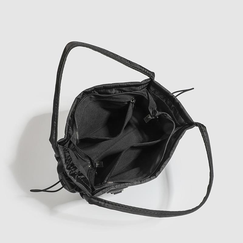 Commuting Tote Bag Lightweight Large Capacity Lightweight Shoulder Crossbody Bag Fashion Oxford Fabric Women's Bag Versatile Handbag