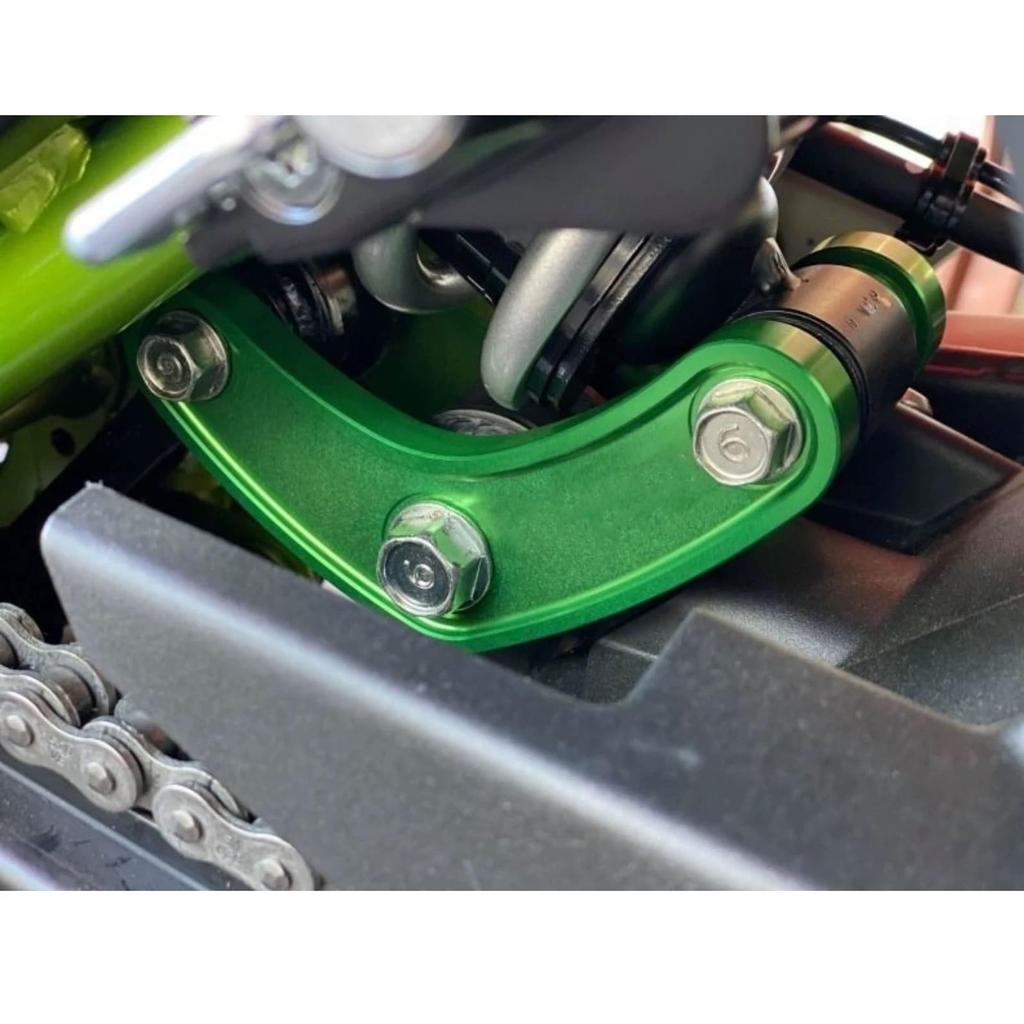 Комплект занижения мотоцикла HRuizq для Kawasaki Ninja 650, Z650 и Z650RS (Все модели) - Улучшает досягаемость ногами, включает задние рычаги занижения (черный)