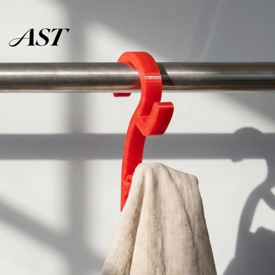 Photo Hanger with Clip S-Shaped Hook Clip, Heavy Duty Hanging Hook, 2-In-1 Multi-functional Clamp Hanger, 3D Printed Clothes Pin Clips