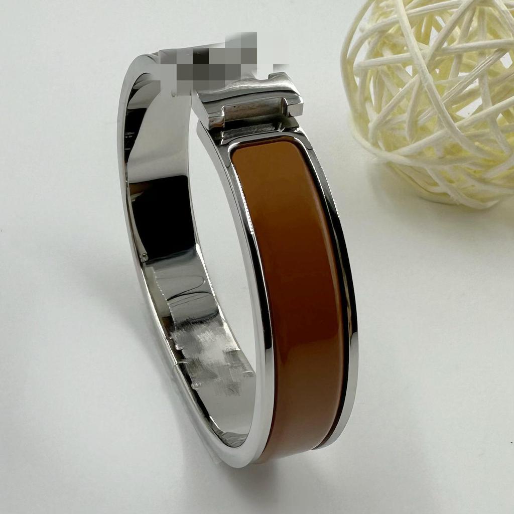 Браслет-бэнгл из эмалированной титановой стали 12 мм с буквой H - Европейский и американский модный браслет